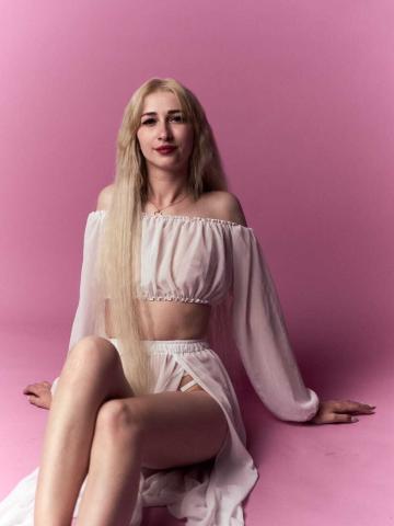 Полина 18 плюс фото 2