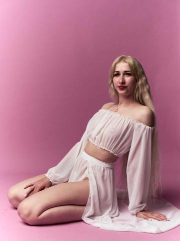 Полина 18 плюс фото 6